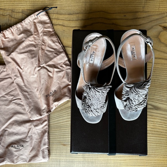 ALAIA Fringe Sandals - Picture 3 of 6